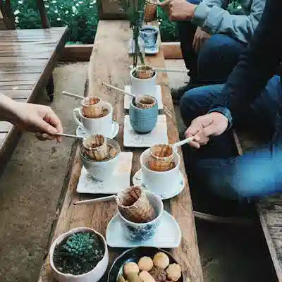 Плетеная корзина с крышкой